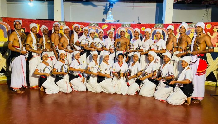 AMPEGAMA SHESHRAMAYA SUWISI WIWARANAYA (6) AMPEGAMA SHESHRAMAYA SUWISI WIWARANAYA (6)